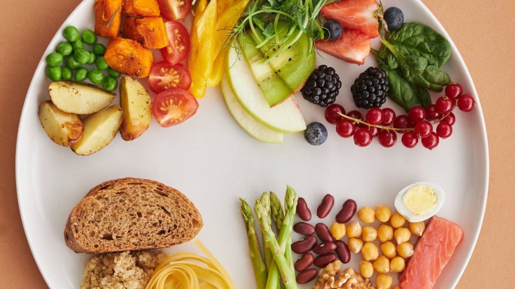 Alimentation saine et équilibrée : le guide complet